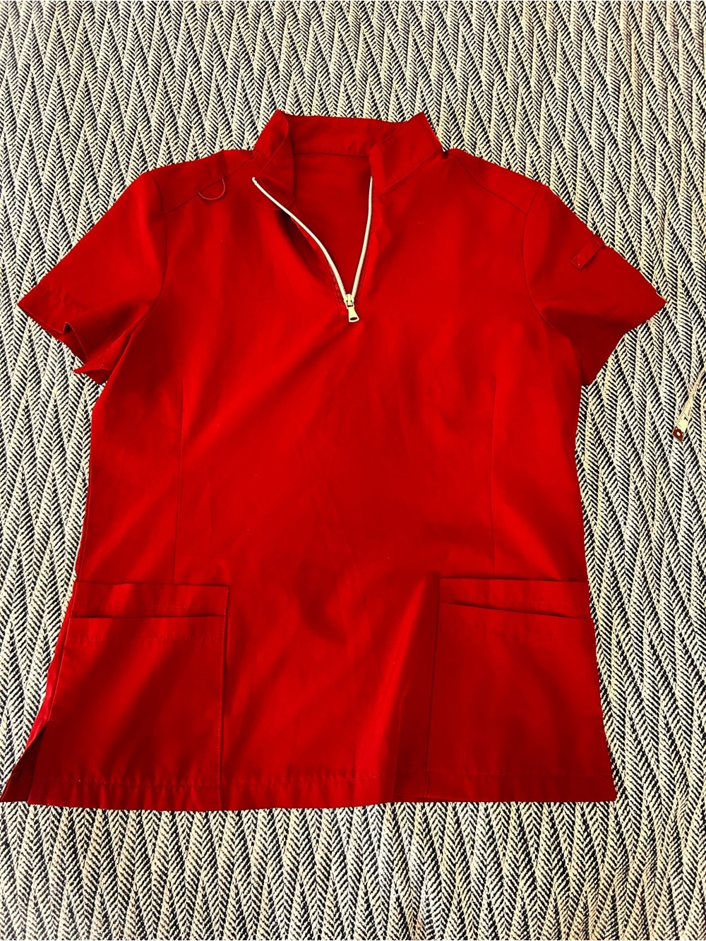 Maroon Women’s Scrub top 2 pack quarter zip size small